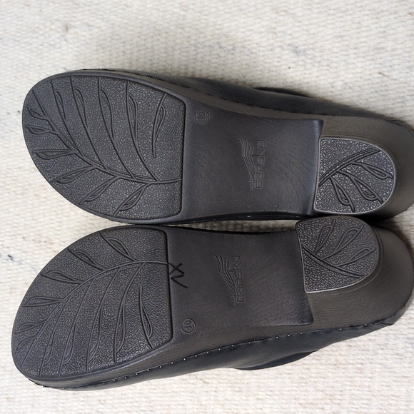 Dansko Sammy Leather Clogs - Picture 9 of 13